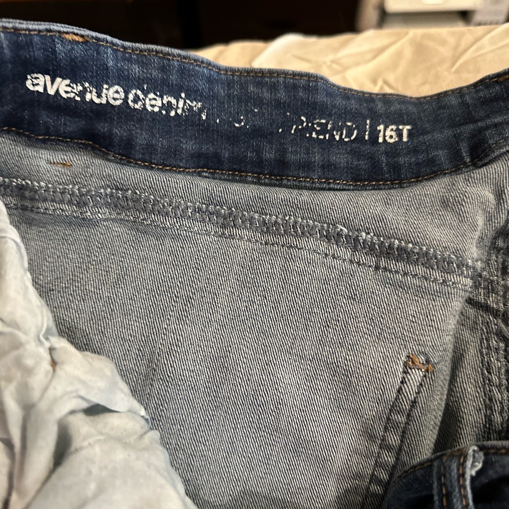 Avenue Women’s Blue Jeans